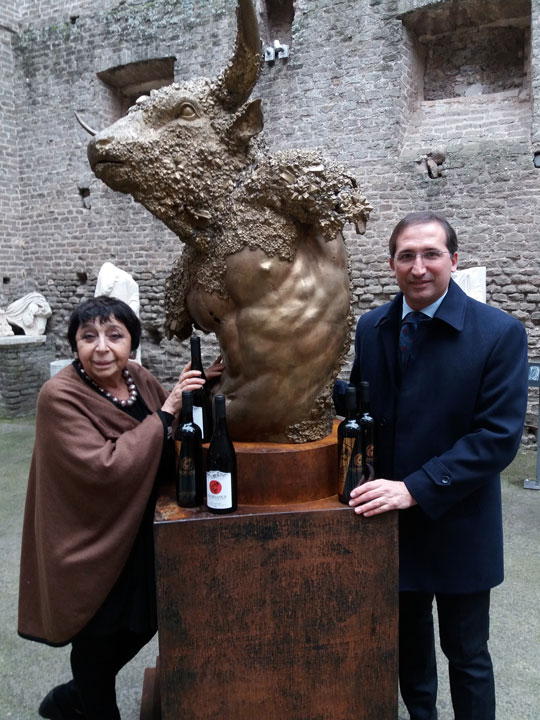 paola crema e Riccardo Tomasello - mostra archeologia immaginaria paola crema mausoleo cecilia metella roma emotions magazine rivista viaggi rivista turismo