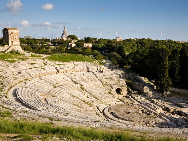 viaggio siracusa viaggio sicilia teatro greco emotions magazine rivista viaggi rivista turismo