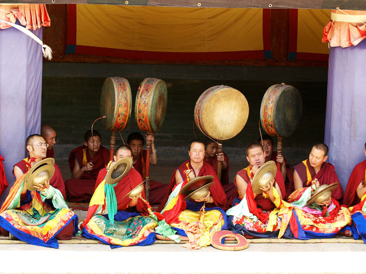 Monaci2-cultura-e-minoranze-etniche-qinghai-tibet-cina-emotions-magazine-rivista-viaggi-turismo_n4