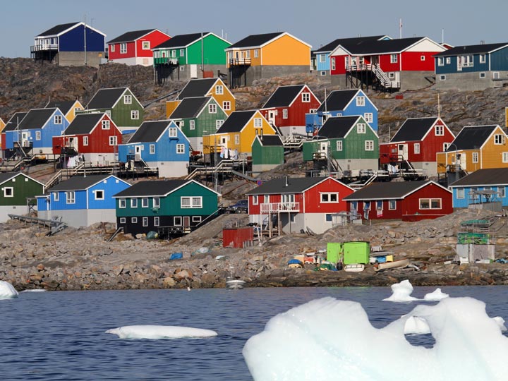 villaggio sulla Disko Bay Groenlandia viaggio groenlandia emotions magazine rivista viaggi rivista turismo