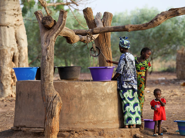 i mille volti del senegal - il pozzo del villaggio Senegal - emotions magazine - rivista viaggi - rivista turismo