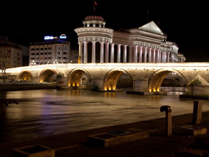 viaggio macedonia - Skopje Museo Archeologico della Macedonia e Ponte della Civilizzazione - emotions magazine - rivista viaggi - rivista turismo