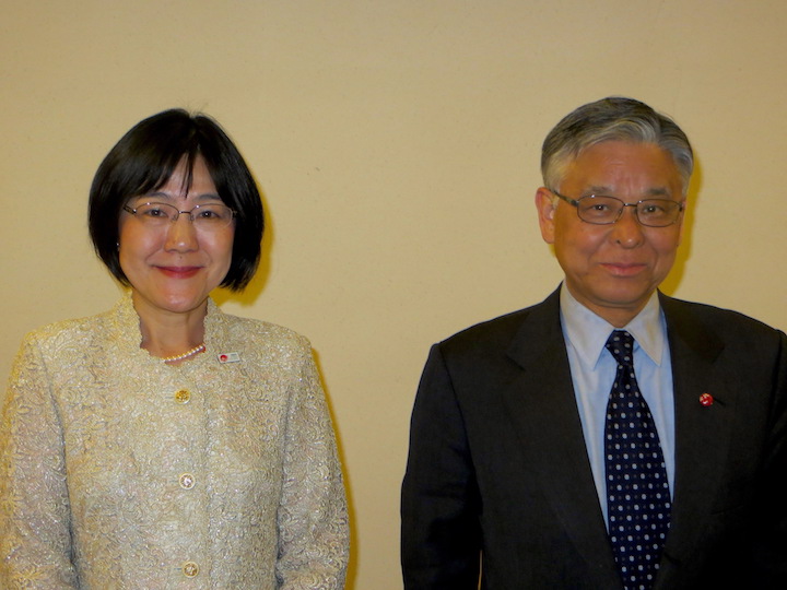 FOTO 2. Ryoichi Matsuyama, presidente JNTO, con Miyuki Iyoda copia